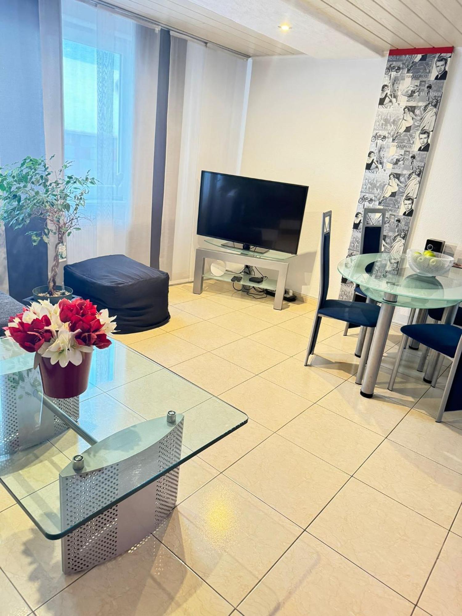 Ni Va Li Apartment Bretzenheim ภายนอก รูปภาพ